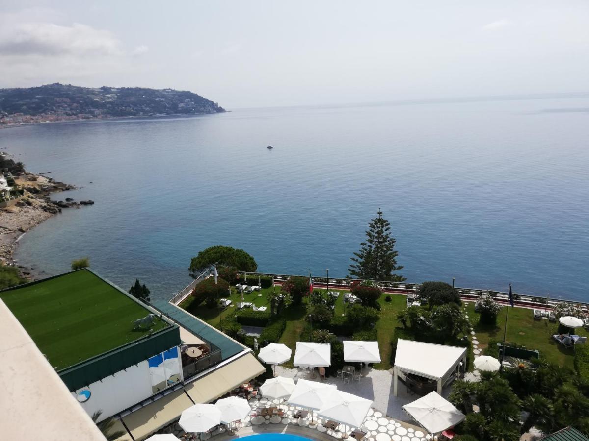 Grand Hotel Del Mare Resort & Spa Bordighera Bagian luar foto
