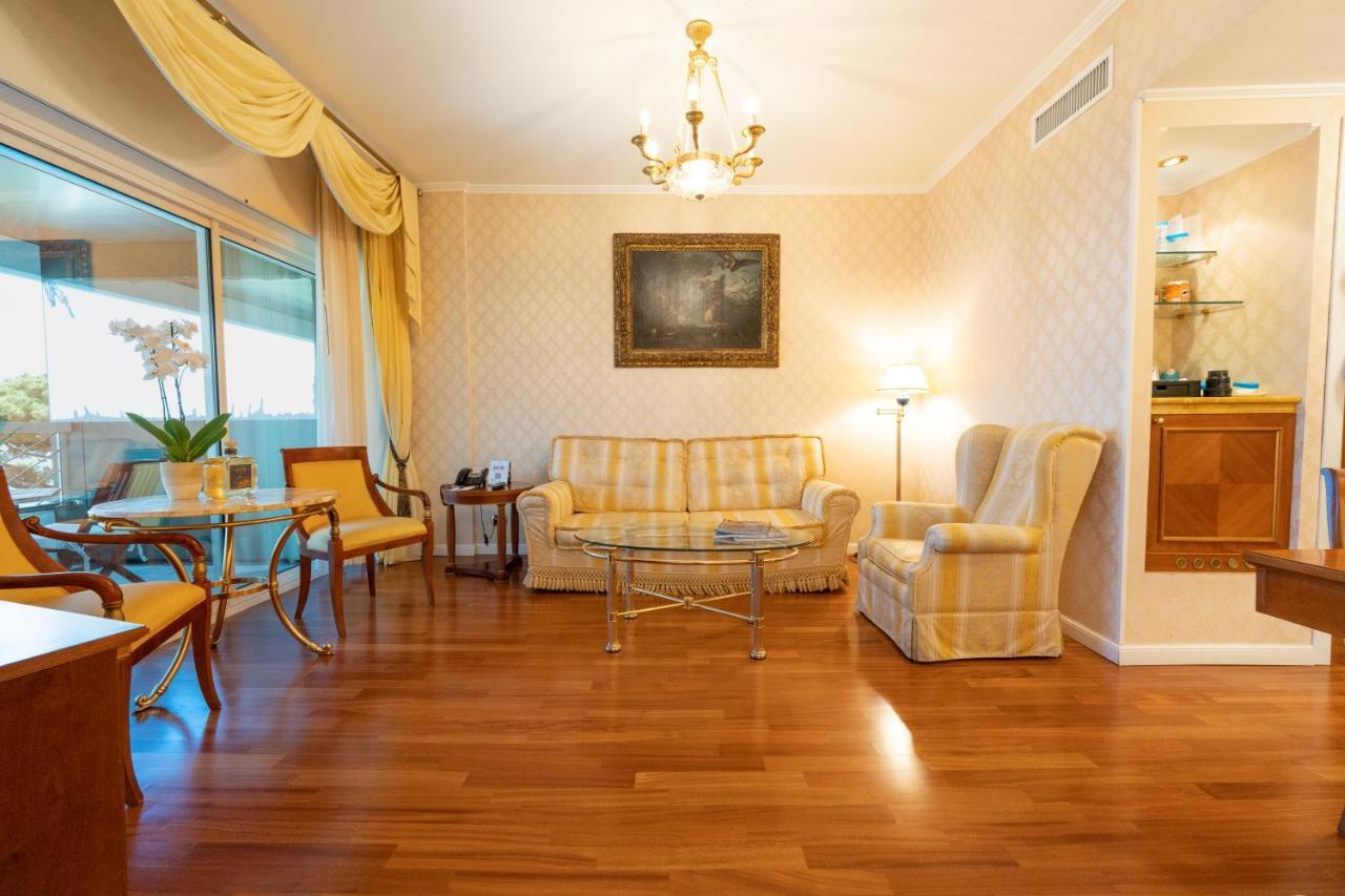 Grand Hotel Del Mare Resort & Spa Bordighera Bagian luar foto