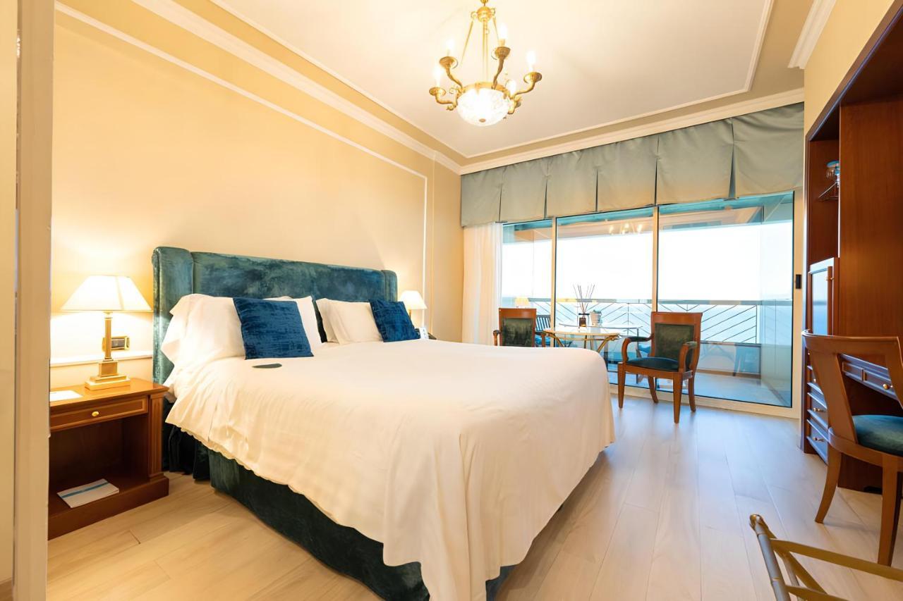 Grand Hotel Del Mare Resort & Spa Bordighera Bagian luar foto
