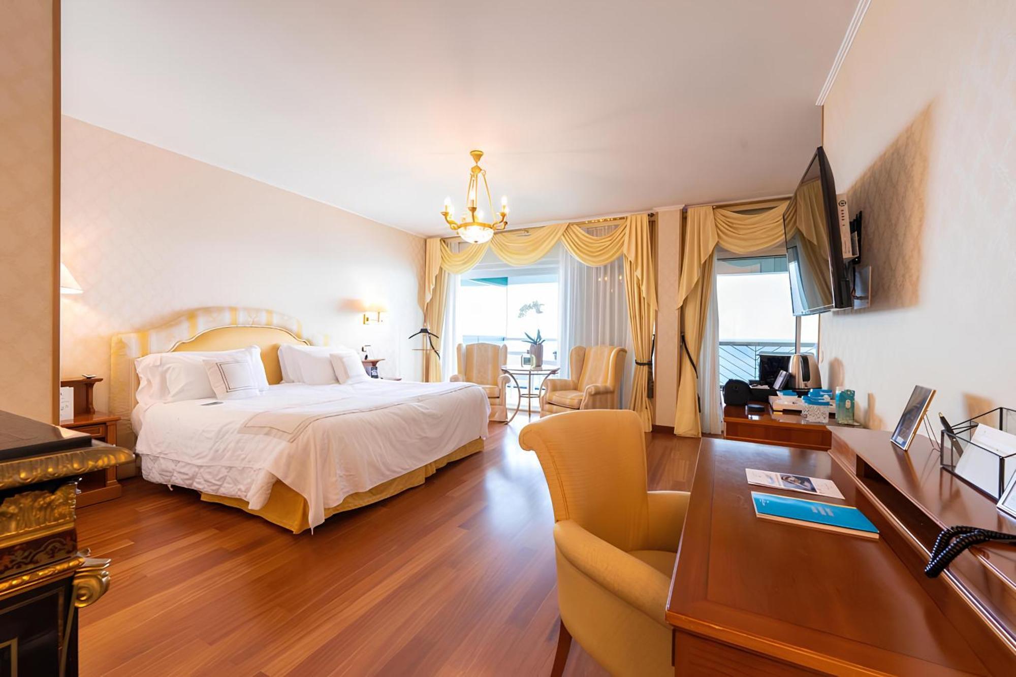 Grand Hotel Del Mare Resort & Spa Bordighera Bagian luar foto