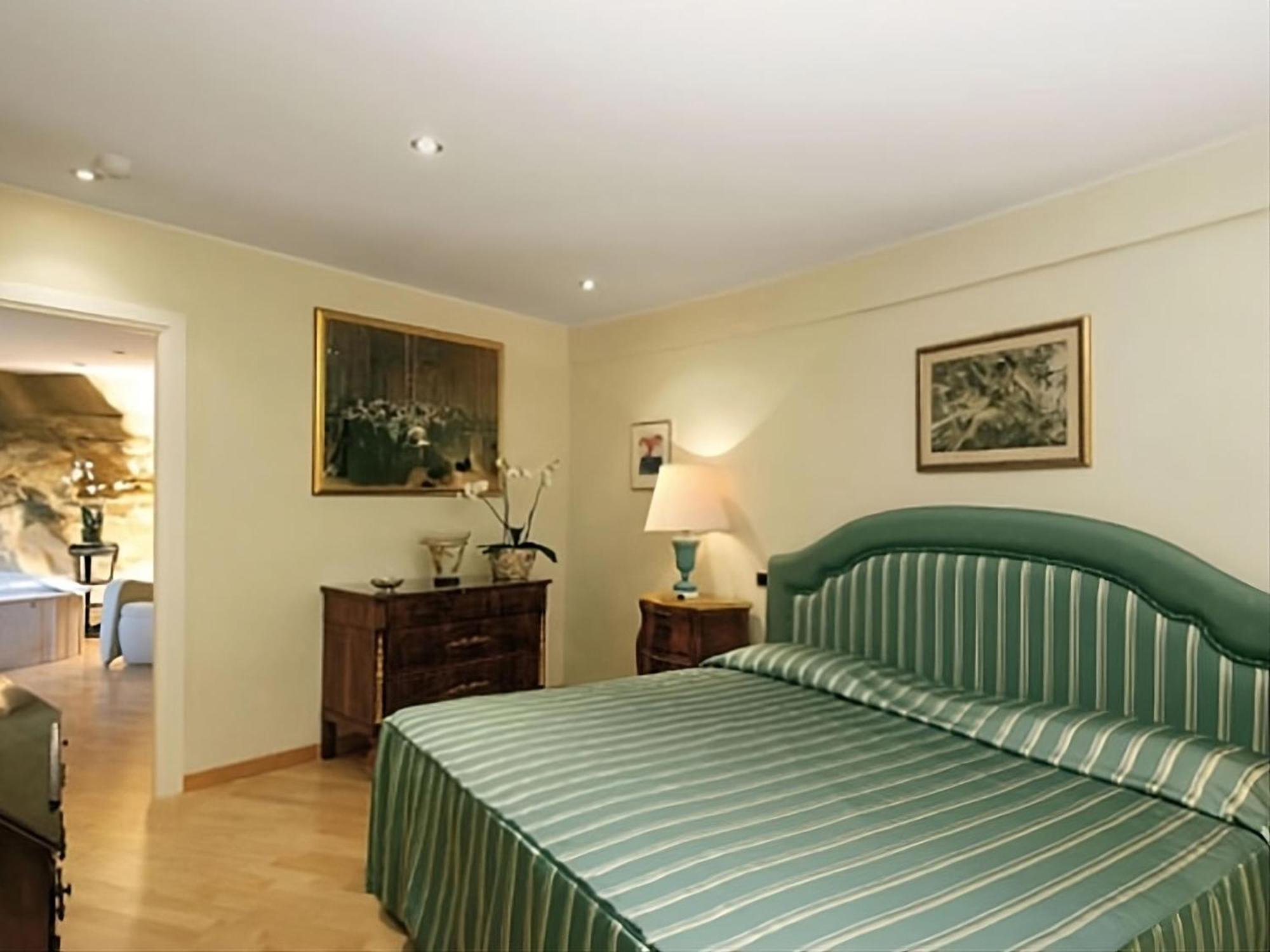 Grand Hotel Del Mare Resort & Spa Bordighera Bagian luar foto